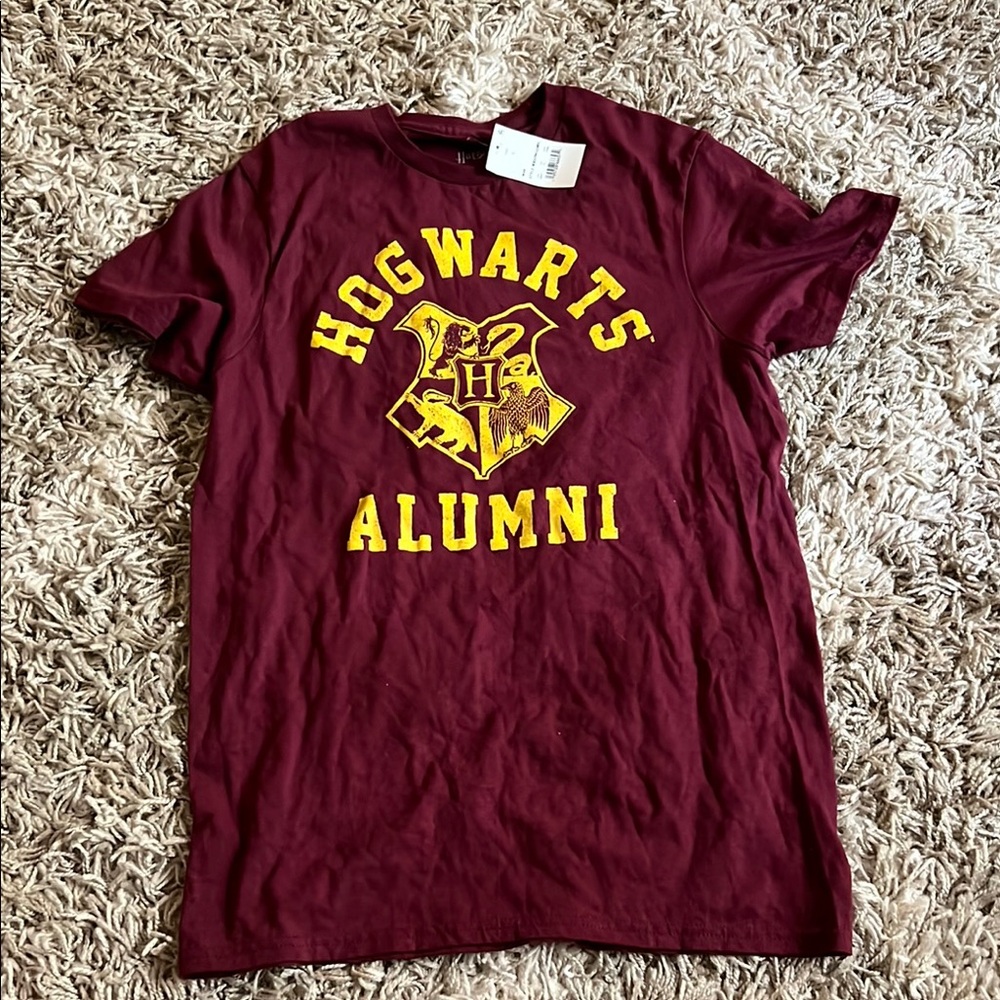 Hogwarts Alumni T-Shirt